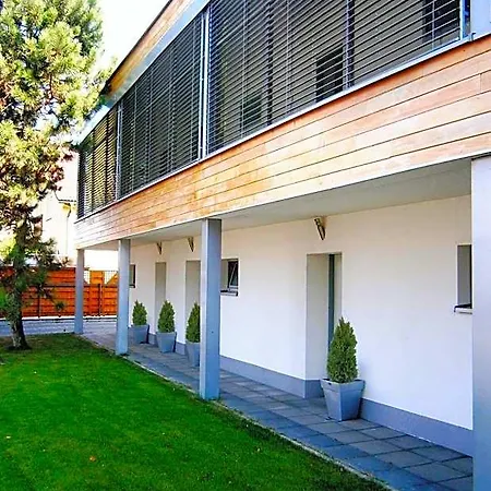 ホテル Villa Green *